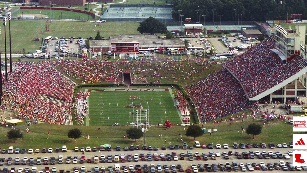 Name:  Cajun Field 1990 v Alabama.jpg
Views: 241
Size:  390.6 KB